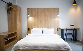 Themis Urban Stay